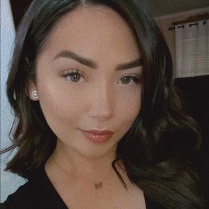 Meet your Posher, Mayve